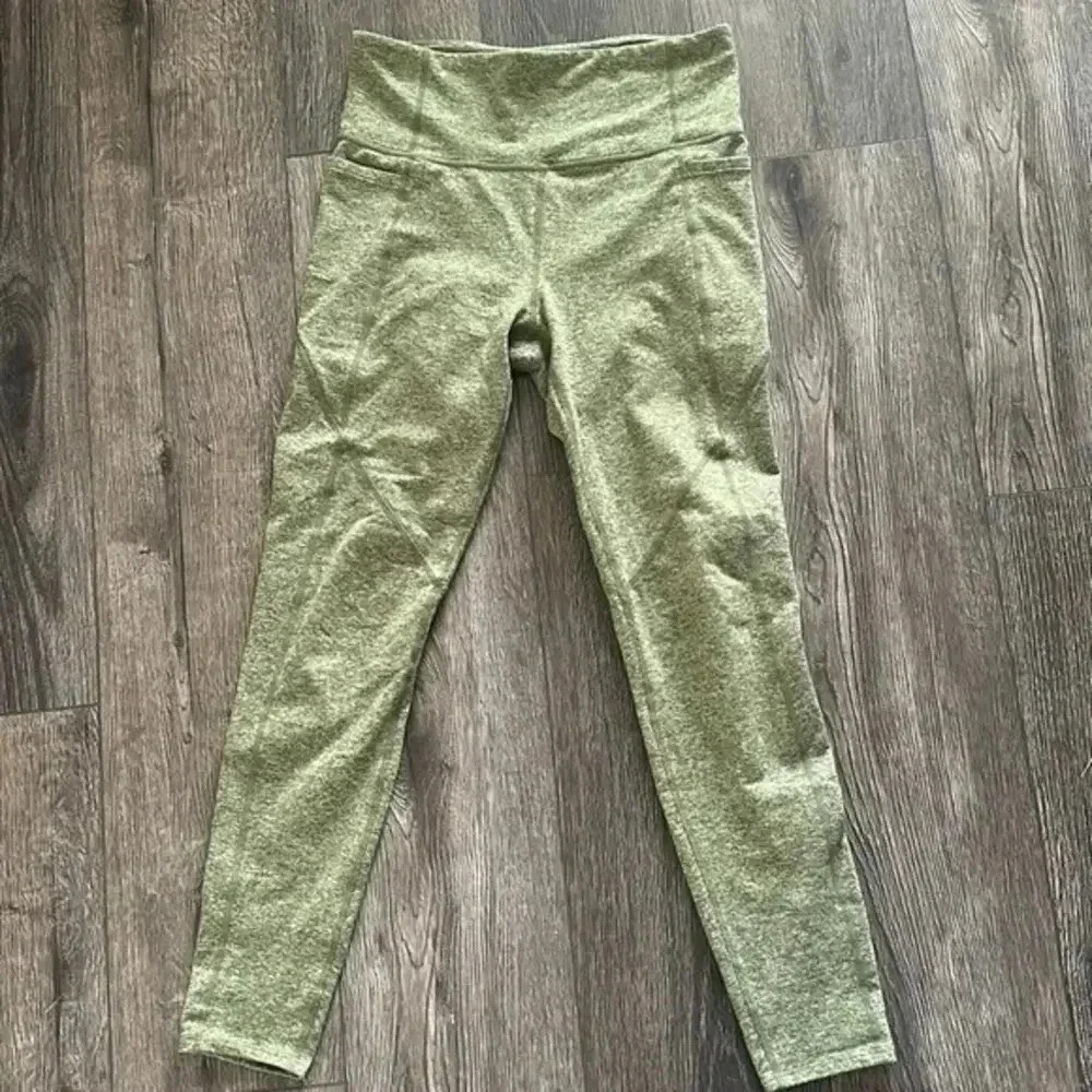5/$30 SALE Joy lab size small‎ yoga pants with pockets on the side